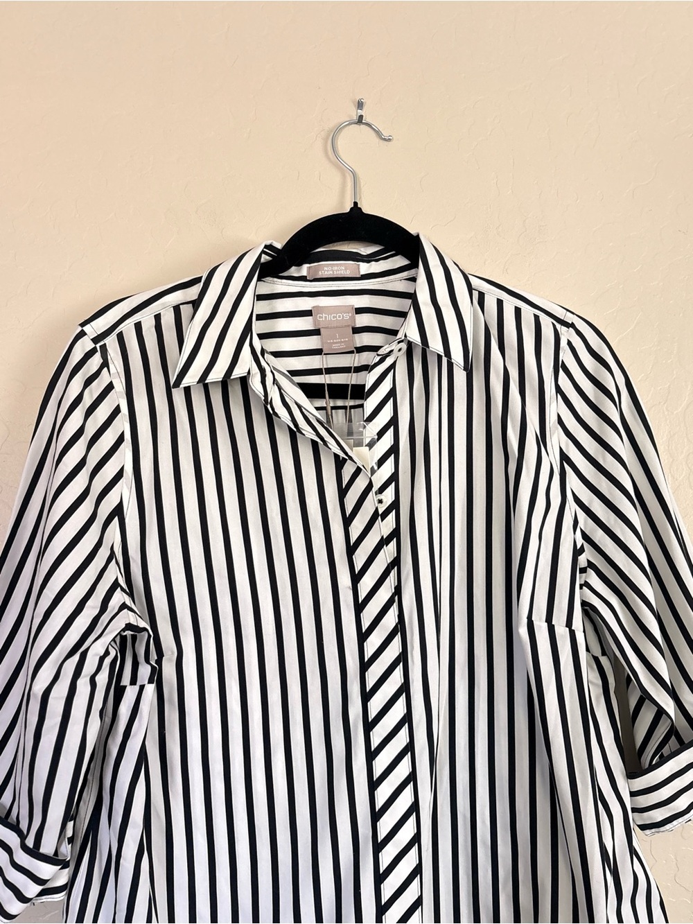 Chico's No Iron Stain Shield Cotton Black White Striped Easy Shirt NWT M - Picture 3 of 6